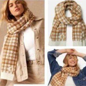 NWT Timberland Womens Plaid Scarf in Wheat 10"x63”